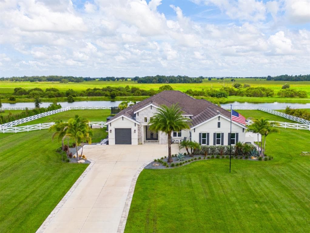 3527 QUIVER COURT