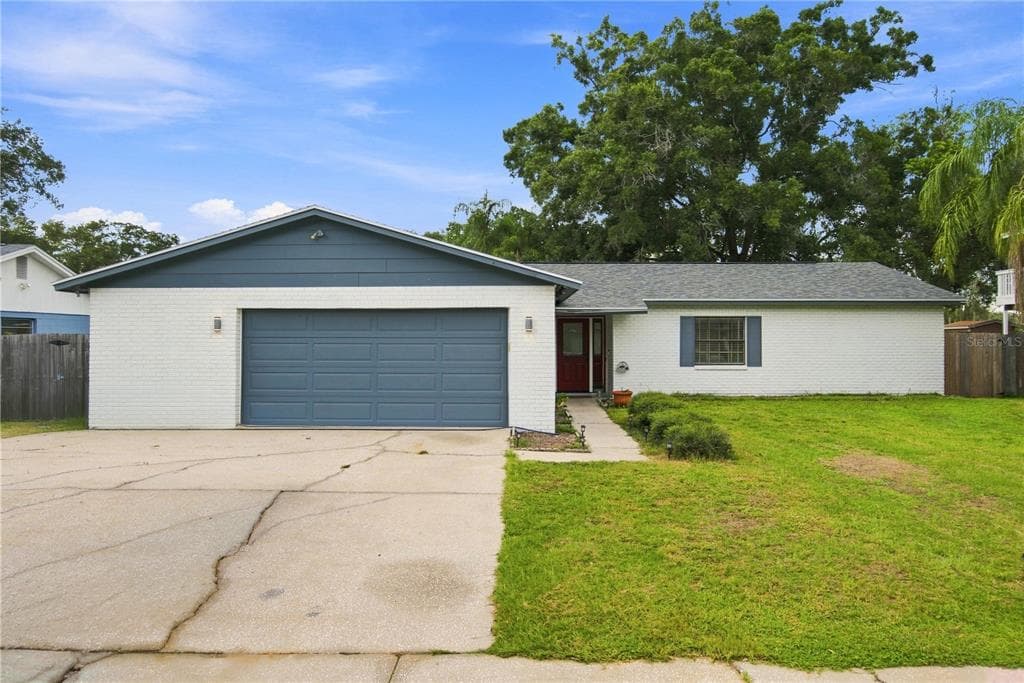 4313 FOXGLEN LANE
