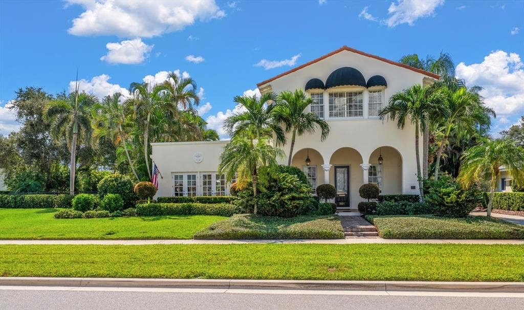 561 PALMETTO ROAD BELLEAIR, FL 33756