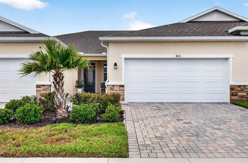 864 SNAIL KITE PLACE