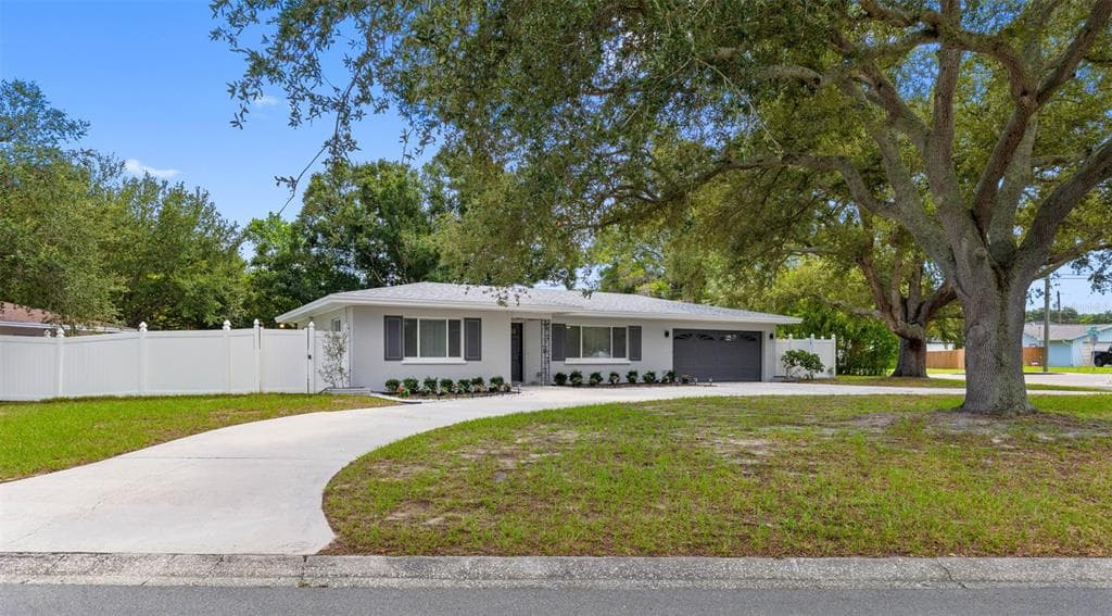 1601 HARDWOOD DRIVE