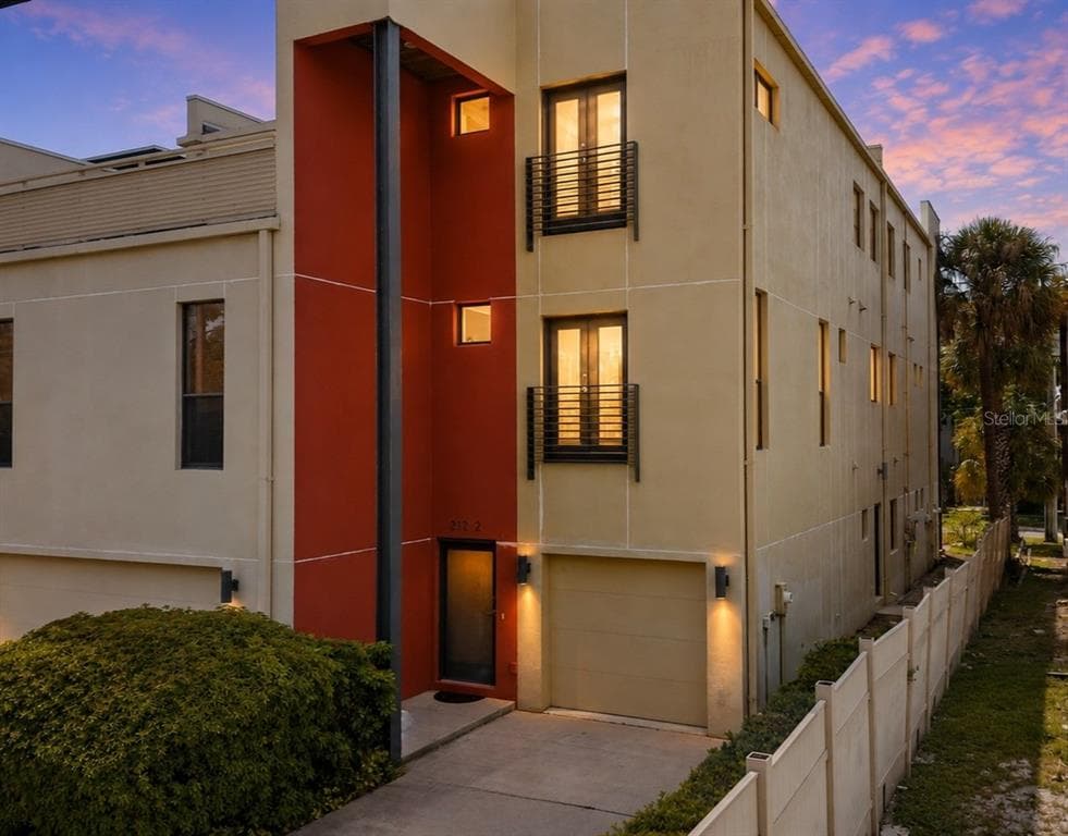 212 S MOODY AVENUE UNIT 2