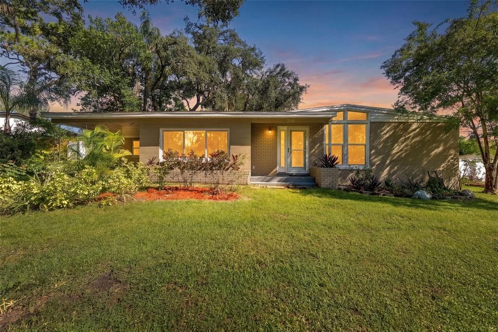 206 LINDA AVENUE