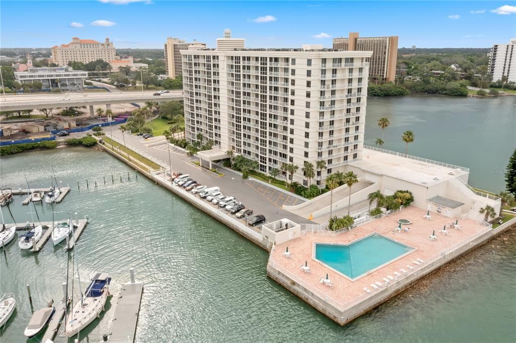 100 PIERCE STREET UNIT 607 CLEARWATER, FL 33756