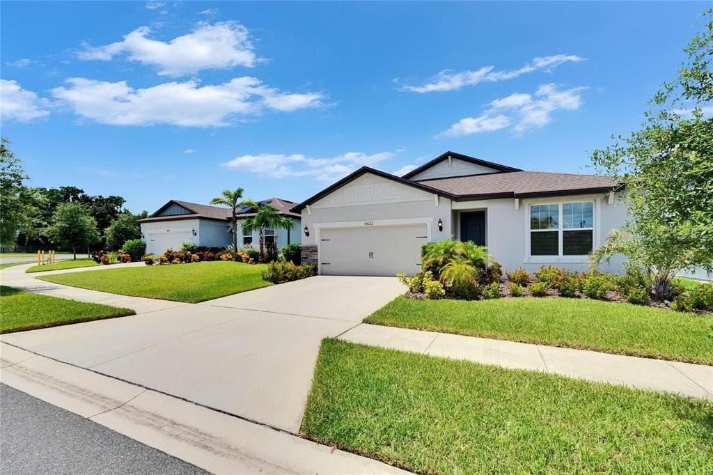 4622 DOVER BLUFF COURT