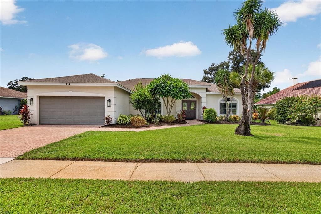714 HIDDEN LAKE DRIVE