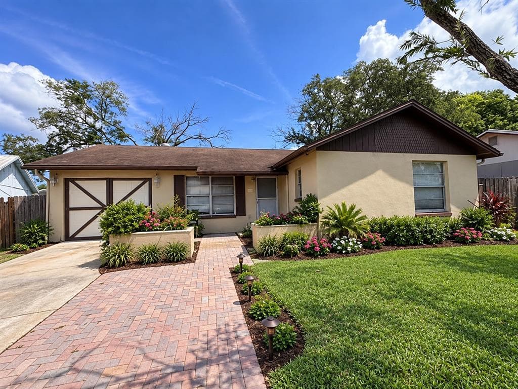 3232 LENWOOD DRIVE