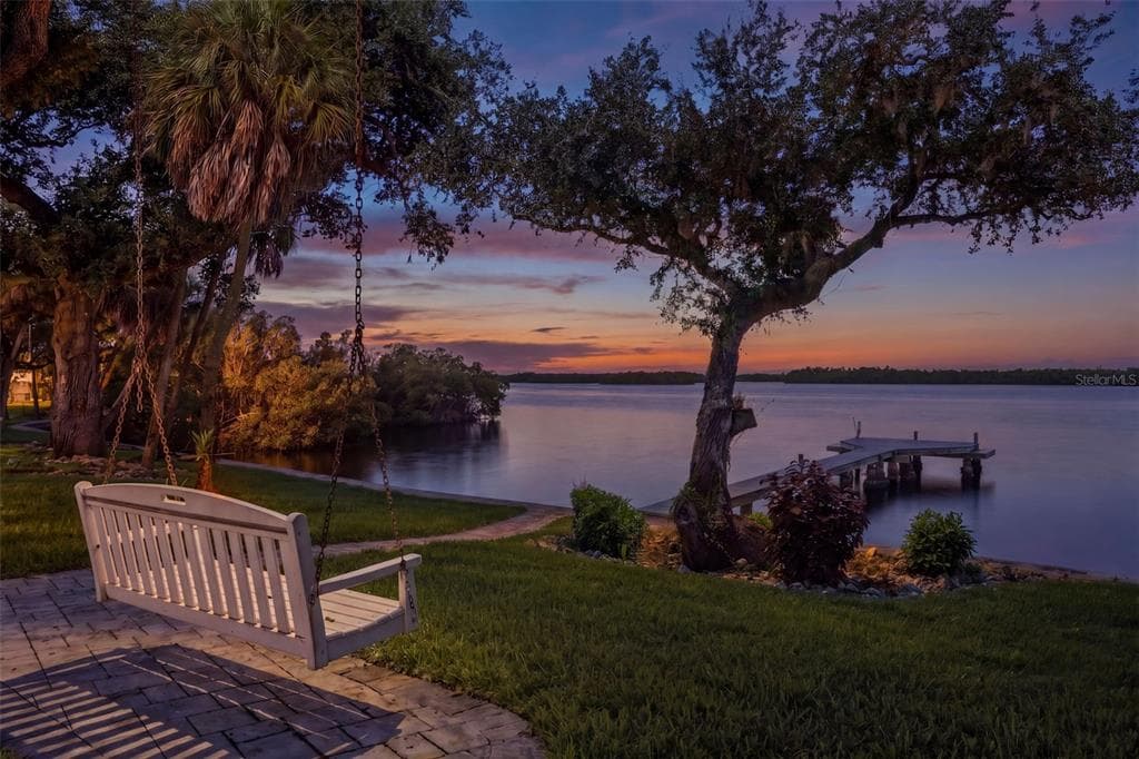 2805 GULF CITY ROAD