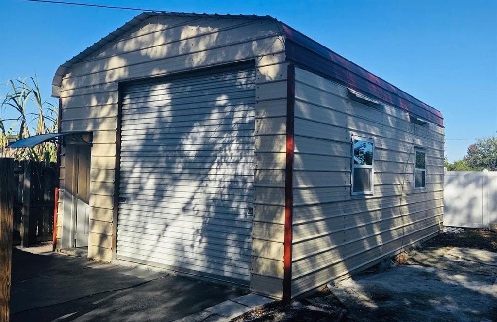 4115 W COMANCHE AVENUE